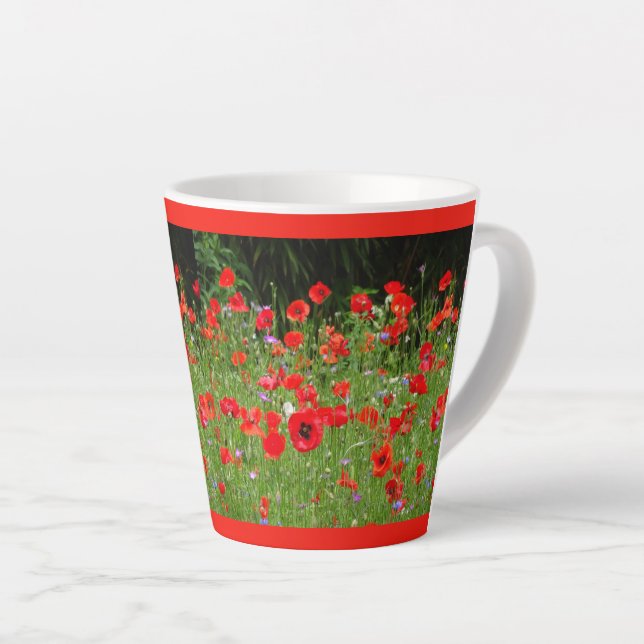 Pépites Rouges, Poussière De Champ. Mug en latte r (Angle droit)