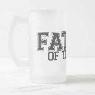 Père de tasse de jeune mariée