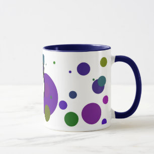 Père ÉPUISÉ de tasse de jumeaux