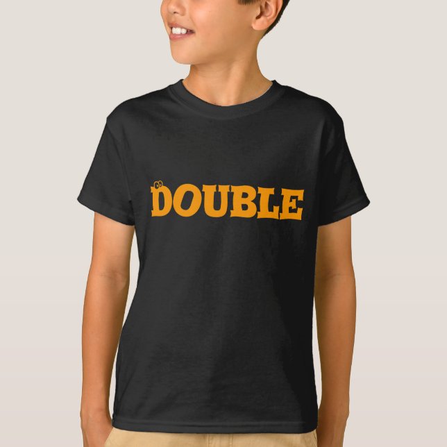Perfectionnez pour des jumeaux !  T-shirt "doublez (Devant)