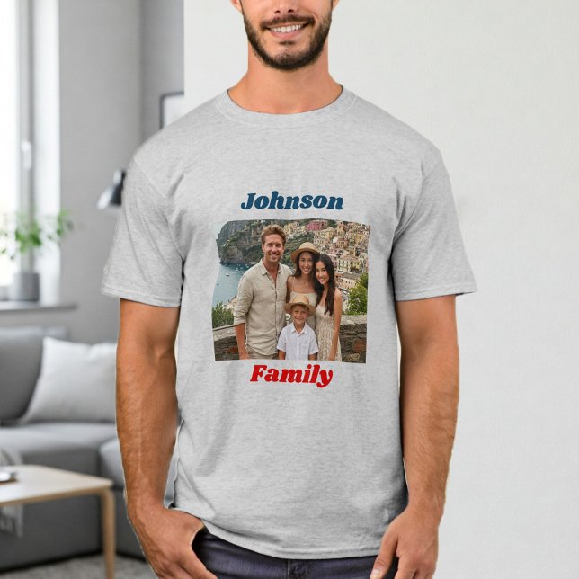 Personalized Family T-Shirt with Custom Text  (Créateur téléchargé)