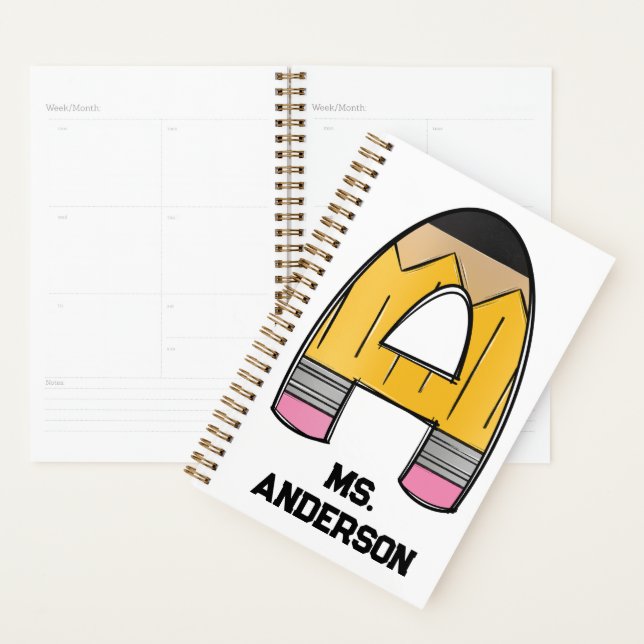 Personalized Teacher Planner – Pencil Initial (Devant avec enveloppe)