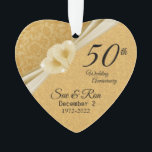 Personnalisé - 50e anniversaire de Mariage d'or<br><div class="desc">🥇 UN DESIGN D'ART ORIGINAL DE Donna Siegrist SEULEMENT DISPONIBLE SUR ZAZZLE! 50e anniversaire de Mariage Garder l'ornement de conception de saké. Ce beau ornement sera un succès avec ce couple spécial ou cette ou ces personnes. Il fonctionnerait aussi bien pour tout autre événement ou occasion comme un fiançailles, un...</div>