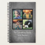 Personnalisé famille photo collage tableau noir pe<br><div class="desc">Collage photo de famille personnalisé moderne,  sur arrière - plan en tableau noir,  planificateur.
Vous pouvez le personnaliser et ajouter vos propres photos à l'avant et votre propre texte.</div>