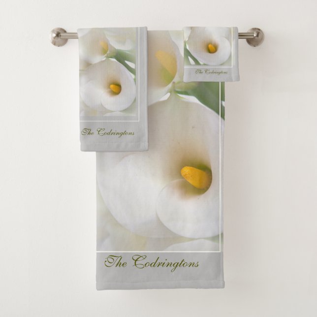 Personnaliser White Calla Lily avec le feuillage (En situation)