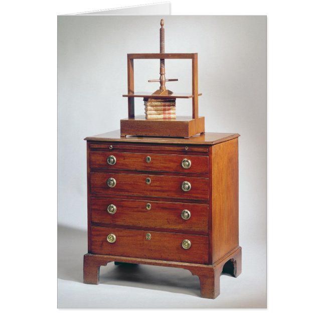 Petit coffre des tiroirs d'acajou par Sheraton (Devant)