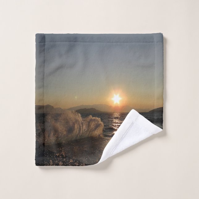 Petit-déjeuner en Croatie beau coucher de soleil (Gant de toilette)