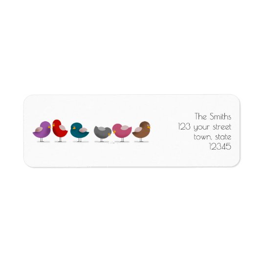 Petit mignon coloré d'oiseaux de bande dessinée de étiquette d’adresse retour