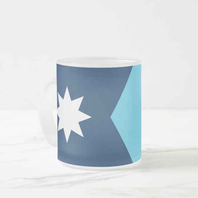 Petit mug en verre givré avec le drapeau du Minnes (Devant gauche)