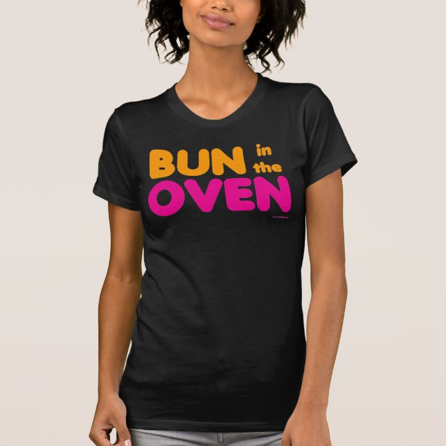 Petit pain dans le T-shirt de four (Devant)