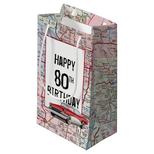 Petit Sac Cadeau 80e Anniversaire Vieux Buick Sur La Carte (Devant Angle)