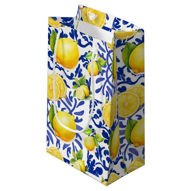 Petit Sac Cadeau Blue White Lemon Tile Pattern Mediterranean Citrus (Devant Angle)