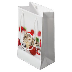 Petit Sac Cadeau Chat portant le chapeau rouge du Père Noël