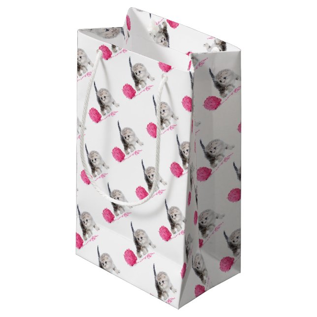 Petit Sac Cadeau Chaton drôle adorable mignon Low Poly (Devant Angle)