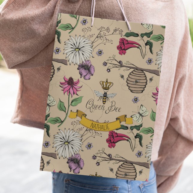 Petit Sac Cadeau Chic Gold Floral Beehive (Elegant Queen Bee & Gold Crown Gift Bag. Hand-Drawn Queen Bee, Gold Crown, Flowers, Beehive & Bees)