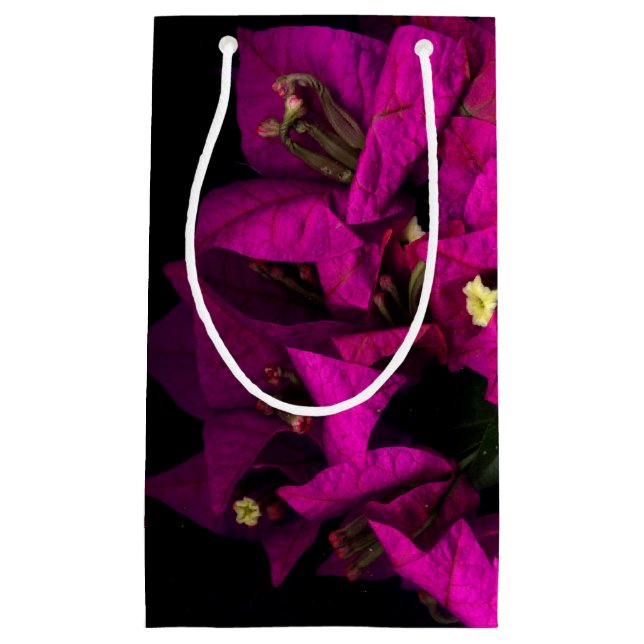 Petit Sac Cadeau "Cœur rose sur fond noir" (Devant)