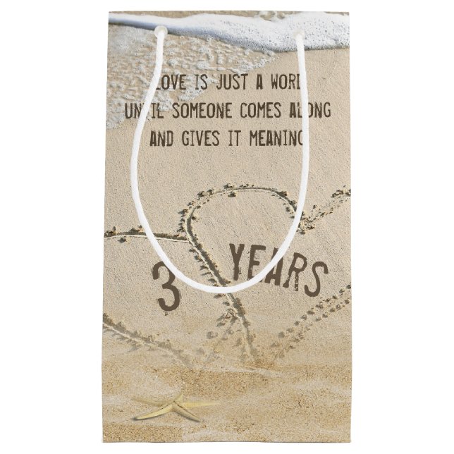 Petit Sac Cadeau Coeurs de plage du 3e anniversaire (Devant)