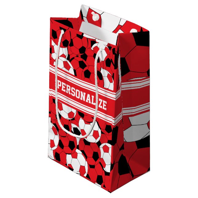 Petit Sac Cadeau Collage de balle de football rouge | Personnalisez (Devant Angle)