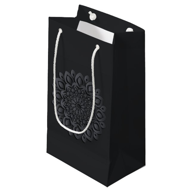 Petit Sac Cadeau Contemporain Coupe de papier noir Mandala (Devant Angle)