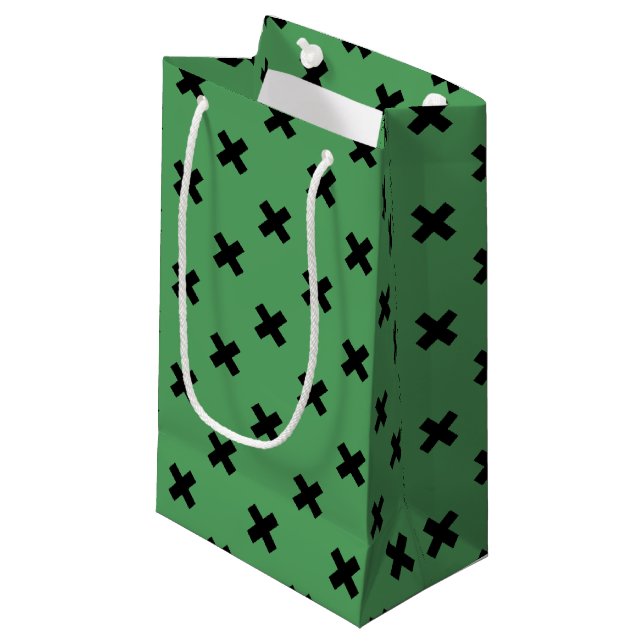 Petit Sac Cadeau Croix noire sur le vert (Devant Angle)