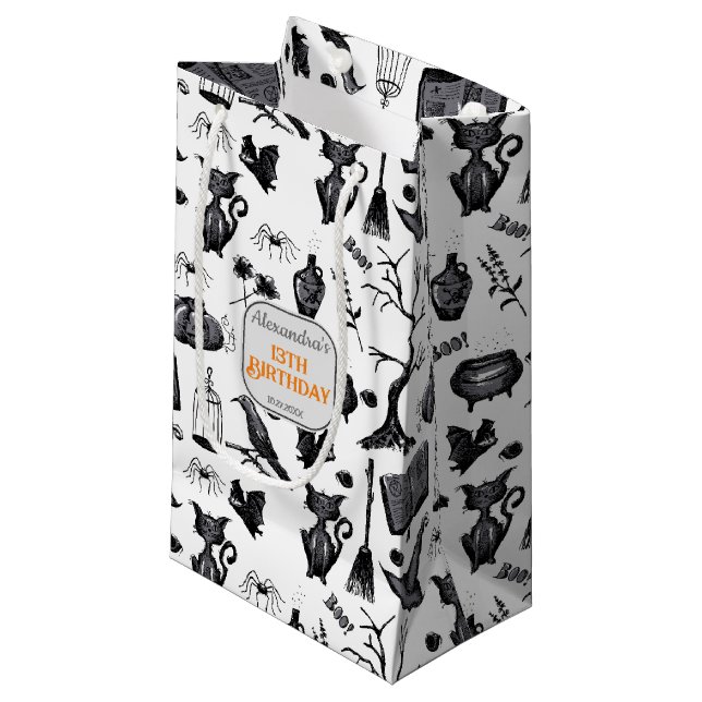 Petit Sac Cadeau Éffrayante Eclosion Halloween fête d'anniversaire (Devant Angle)