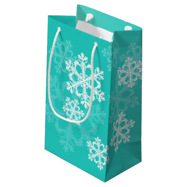 Petit Sac Cadeau Élégant Cyan Snowflakes motif de Noël moderne (Dos Angle)