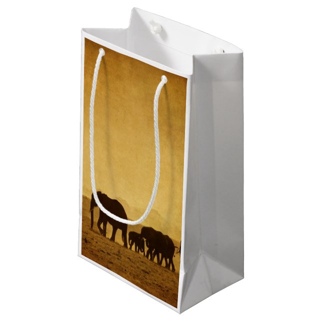 Petit Sac Cadeau Famille d'éléphant (Devant Angle)