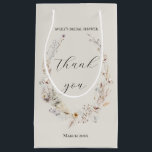 Petit Sac Cadeau Fleur sauvage Boho Rustic Elegant Fête des mariées<br><div class="desc">fleur sauvage Boho Rustique Élégant Bridal Shower Invitation</div>