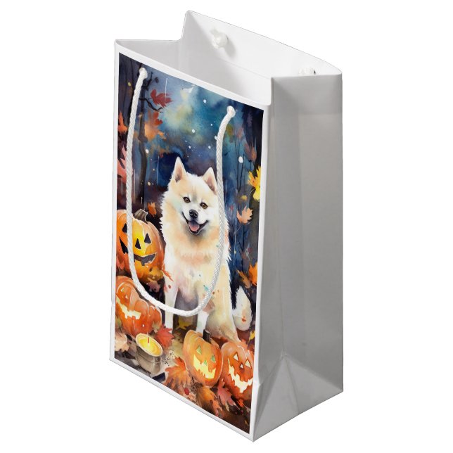 Petit Sac Cadeau Halloween Akita Américain Avec La Peur Citrouille (Devant Angle)