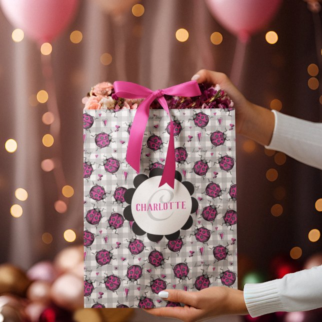 Petit Sac Cadeau Joli rose chaud et noir Ladybug Dessin Motif enfan (Hand-drawn Hot Pink Ladybugs Gift Bags/Soft Gray Gingham background. Super Cute. Super Girly! S-M-L)