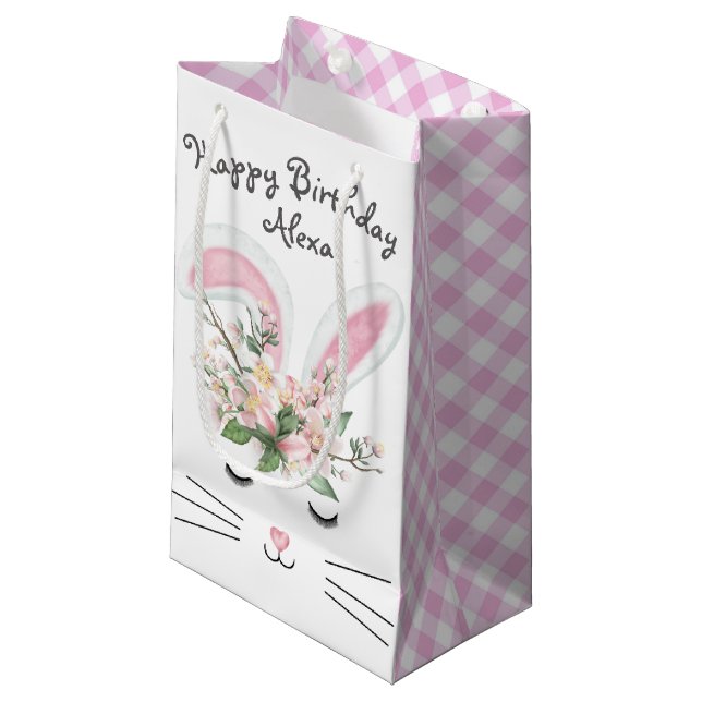 Petit Sac Cadeau Lapin d'anniversaire avec fleurs et gingham (Devant Angle)