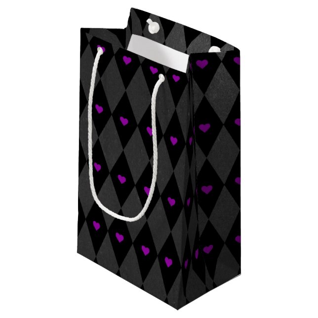 Petit Sac Cadeau Losanges Cœurs Violets Gothiques Saint-Valentin (Devant Angle)