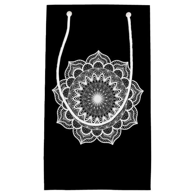 Petit Sac Cadeau Mandala blanc sur fond noir (Devant)