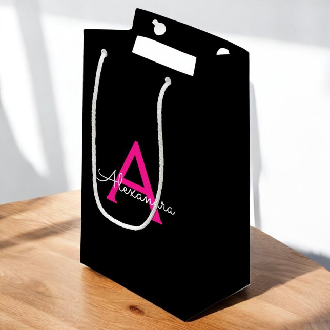 Petit Sac Cadeau Monogramme de nom féminin écriture noire rose chau (Créateur téléchargé)