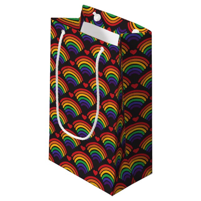 Petit Sac Cadeau Motif Hearts & Rainbows (Devant Angle)