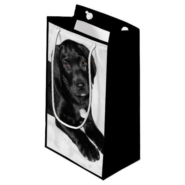 Petit Sac Cadeau Noir Labrador d'amour de chiot (Devant Angle)