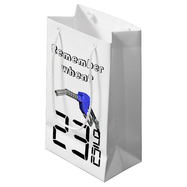 Petit Sac Cadeau Nozzle essence avec prix de l'essence des années 1 (Devant Angle)