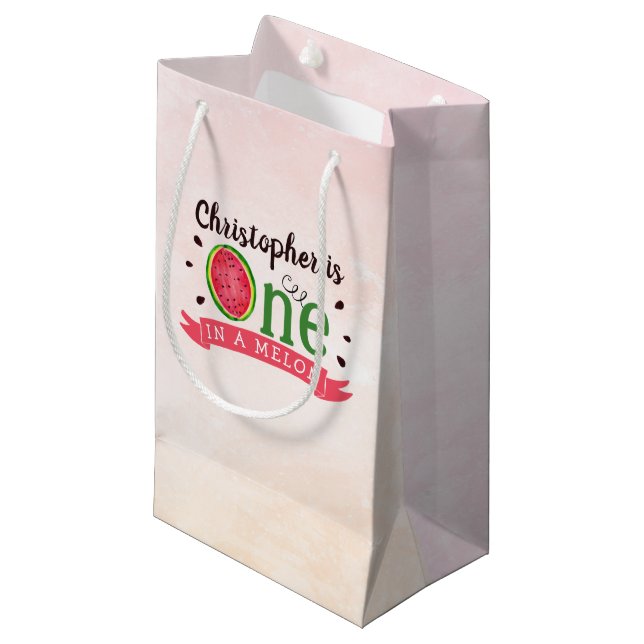 Petit Sac Cadeau One In A Melon 1er Anniversaire (Devant Angle)