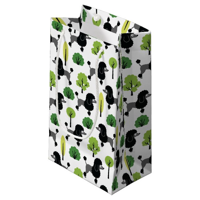 Petit Sac Cadeau Poodle dans le parc. (Devant Angle)