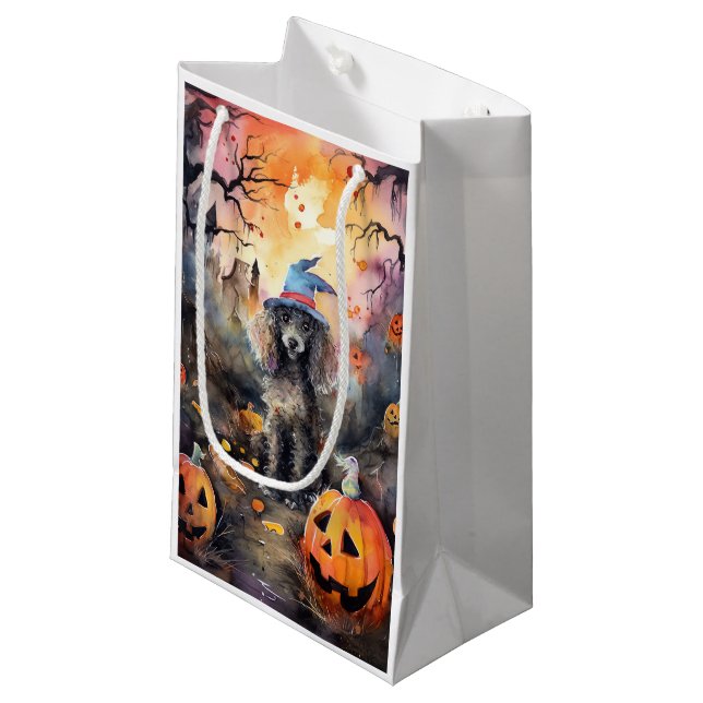Petit Sac Cadeau Poodle d'Halloween avec citrouilles effrayant (Devant Angle)