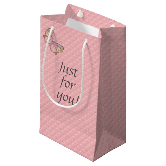 Petit Sac Cadeau relief rose avec papillon (Devant Angle)