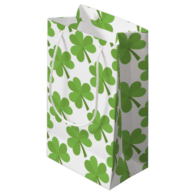 Petit Sac Cadeau Shamrock irlandais irlandais  de St. Patrick Motif (Devant Angle)