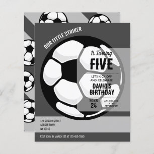 Petit Striker budget de football Anniversaire Invi