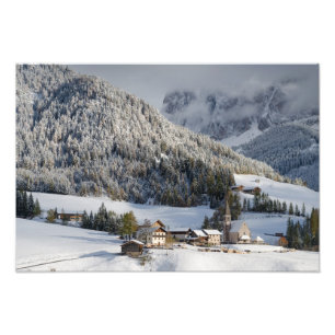 Petit village alpin dans la copie de photo de