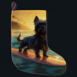 Petite Chaussette De Noël Affenpinscher Beach Surf Peinture<br><div class="desc">Plongez dans le monde ludique de l'aventure canine avec cette peinture captivante. Un chien en ébullition se rend aux vagues, chevauchant habilement le surf sur une plage baisée par le soleil. L'oeuvre d'art vibrante capte magnifiquement l'essence de l'excitation au bord de la plage tandis que le chien court sans crainte...</div>
