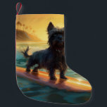 Petite Chaussette De Noël Affenpinscher Beach Surf Peinture<br><div class="desc">Plongez dans le monde ludique de l'aventure canine avec cette peinture captivante. Un chien en ébullition se rend aux vagues, chevauchant habilement le surf sur une plage baisée par le soleil. L'oeuvre d'art vibrante capte magnifiquement l'essence de l'excitation au bord de la plage tandis que le chien court sans crainte...</div>