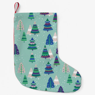 Petite Chaussette De Noël Arbres de Noël sur un arrière - plan bleu