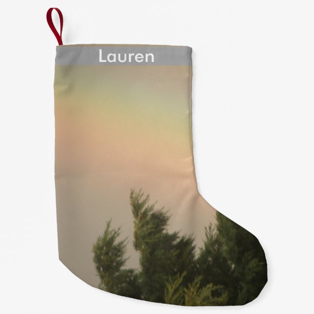 Petite Chaussette De Noël Arc-en-ciel et arbres sur mesure Stocker (Devant)