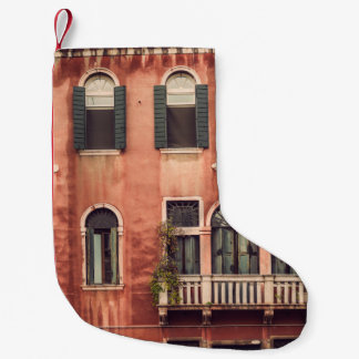 Petite Chaussette De Noël Façade d'une vieille maison typique à Venise, Ital