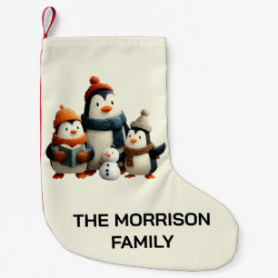 Petite Chaussette De Noël Famille de manchots d'hiver avec bonhomme de neige